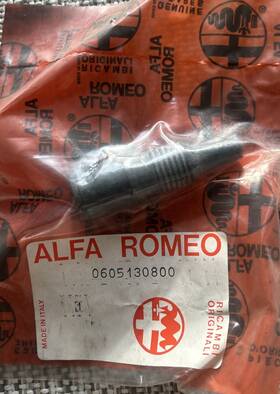 605130800 Alfa Romeo Factory Male Distributor Ignition Boot