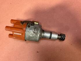12111271717 Bmw 2002 M10 Engine Distributor Oem 88k Miles