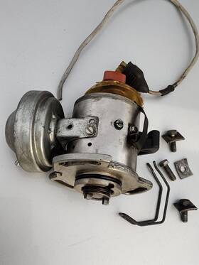 0237026006 Bosch Saab 900 8 Valve Turbo Ignition Distributor # 1983 Oem