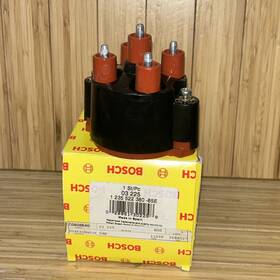 1235522380-85e Bosch 03225 Distributor Cap