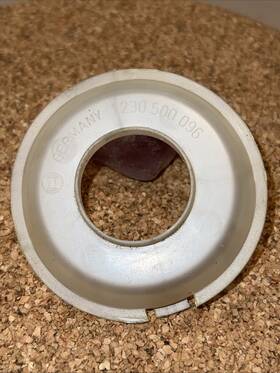 1230500096 Bosch 1230500240 Part#1230500096 Distributor Dust Cover Pre-owned Good Condition