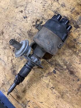 112389 Chevrolet 1942 Chevy Stovebolt Points Distributor Complete - Delco Remy