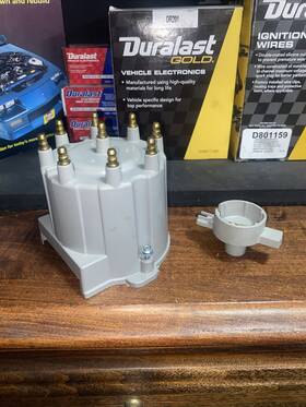 Dr201 Chevrolet Chevy 305 Tbi Distributor Cap And Rotor- Lightly Used