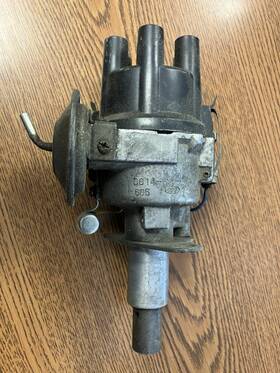 D614-52 Datsun 240z 4 Speed Manual Distributor 605 Dual Point