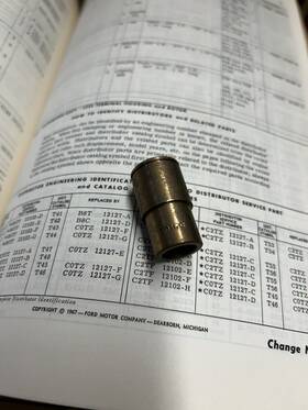 8eq-12120 Ford 1957 Truck Y Block Nos Distributor Bushing