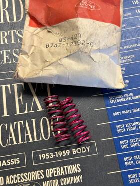 B7az-12192-c Ford Nos 1957-58 272 Distributor Diaphragm Spring Ms-429 2 Springs
