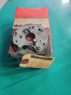D2pz-12a151-b Ford Nos Distributor Breaker