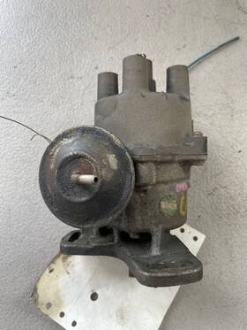 D4r84-10 Hitachi 1984 Honda Accord Distributor