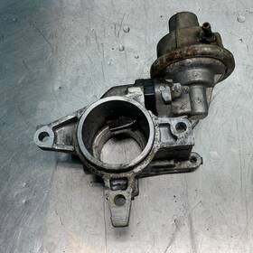 30151-pe0-010 Honda 84-87 Civic Crx 1.5l Distributor Holder Housing Oem