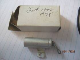 Iga-12-300-ba Iga Iga-12300-ba 1942 To 1946 Ford Flathead V8 New Distributor Condenser N.o.s.