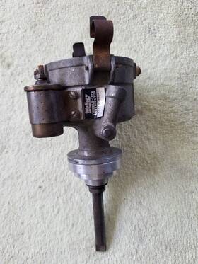 1033701 Mallory Vintage Mopar Dual Point Distributor 24100 With Adapter
