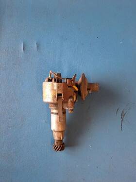 606-50022 Mazda 72 73 B-1600 Distributor 3496