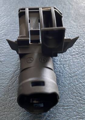 038-545-21-28 Mercedes-benz Front Rh Electrical Distributor Housing - For Mbz