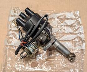 Md027821 Mitsubishi Mopar/mitsubishi Nos Distributor Assembly 1982 Plymouth Arrow And Dodge Ram 50 P/u