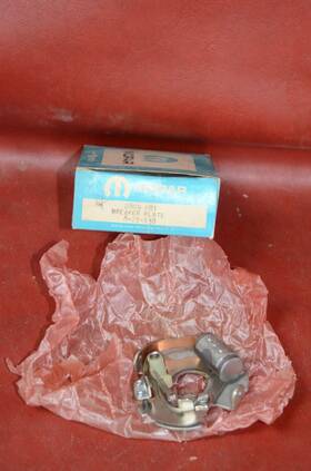 2809-081 Mopar Nos Dodge Plymouth Chry Distributor Breaker Plate Condenser Points 2809081