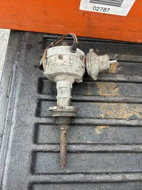 3755518 Mopar 1970s Electronic Distributor B And C - Body Truck P/n
