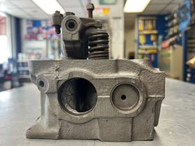 516323 Triumph 1969-1976 Tr6 Cylinder Head