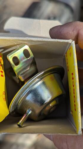 447-076 Volkswagen 1.6 Gti Vacume Canister Part# 1 237 122